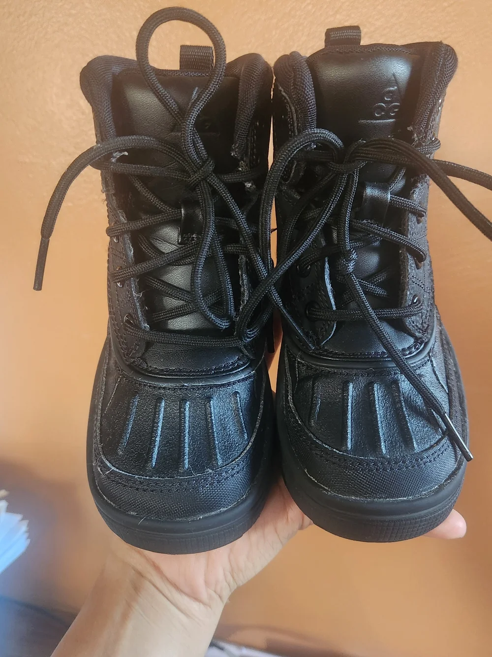 Nike ACG Kids Black High-Top Lace Boots